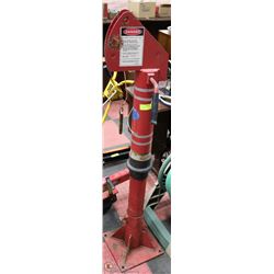 TRUCK MOUNT RAMSAY LIFT CRANE