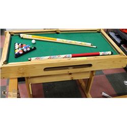 ESTRELAS WOOD POOL TABLE 22"X43" W/ BUDWIESER
