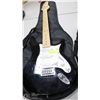 Image 1 : BLACK BEHRINGER ELECTRIC GUITAR W/ SOFT CASE