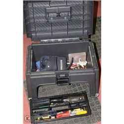 RUBBERMAID STEP UP TOOLBOX WITH TOOLS