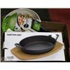 Image 1 : FLAT WITH NEW CAST IRON OVAL PAN AND  8" GREEN PAN