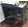Image 1 : VINTAGE INDUSTRIAL DESK GRAY OFFICE,