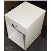 Image 1 : 1 DRAWER ROLLING WHITE STAND