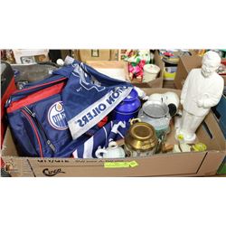 FLAT OF COLLECTIBLES INCL MINI TIN MILK CANS,OILER