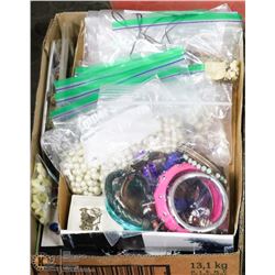 FLAT OF ASSORTED FASHION JEWELLERY