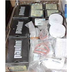 LOT OF H/C DEVISE AND ASSORTED SCREWS AND WASHERS