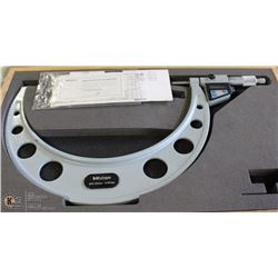 MITUTOYO 225-250MM 0.001MM MICROMETER IN WOOD CASE