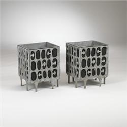 Donald Drumm planters, pair