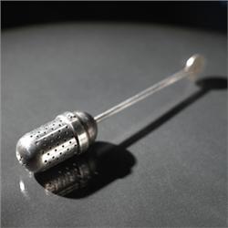 Christian Dell tea infuser