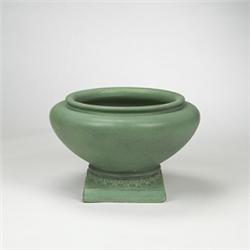 Teco Monumental Garden Urn