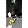 Image 4 : 13 Hat Pins In Holder