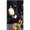 Image 5 : 13 Hat Pins In Holder