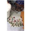 Image 1 : 70in By 70in Octagon Flower Rug