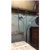 Image 1 : Large 5 Light Living Room Lamp