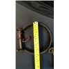Image 3 : Heavy Iron Oxbow Stirrups