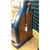 Image 2 : Mills High Top 5 Cent Slot Machine