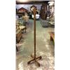 Image 1 : Quarter Sawn Oak Hat Rack 68''T