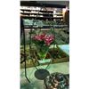 Image 1 : Flower Vase on Stand