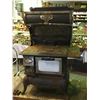 Image 1 : Universal Cast Iron Stove