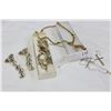 Image 3 : TWO BOXES OF RHINESTONE JEWELLRY