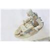 Image 3 : TWO LLADRO STYLE FIGURES