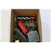 Image 2 : BOX OF HO SCALE TRAINS AND BOX CARS CONTROLLER AND TRACK