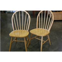 PAIR OF MAPLE HOOPBACK CHAIRS