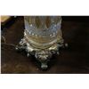 Image 3 : VINTAGE BRASS AND GLASS TABLE LAMP
