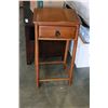 Image 1 : WOOD 1-DRAWER NIGHTSTAND
