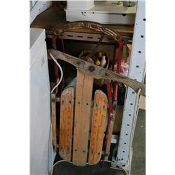 VINTAGE KIDS SLED