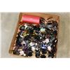 Image 1 : TRAY OF SUN GLASSES
