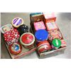 Image 1 : TWO TRAYS OF COLLECTIBLE TINS