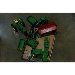 LOT OF JOHN DEERE DIE CAST