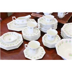 JOHNSTON BROTHERS ENGLISH DINNERWARE SET