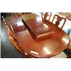 Image 1 : QUEEN ANNE LEG DINING TABLE WITH 2 LEAFS AND 6 CHAIRS