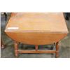 Image 1 : MAPLE DROPLEAF TABLE