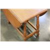 Image 3 : MAPLE DROPLEAF TABLE