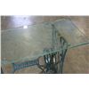 Image 4 : SEWING MACHINE BASE GLASS TOP TABLE
