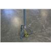 Image 3 : MODERN FLOOR LAMP