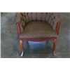 Image 2 : BUTTON BACK TUB CHAIR