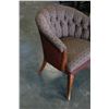 Image 4 : BUTTON BACK TUB CHAIR