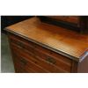 Image 4 : ANTIQUE VANITY DRESSER WITH MIRROR
