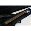 Image 2 : ELECTRIC GUITAR IN SOFT CASE