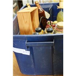 TOTE OF SPICES AND BOTTLES