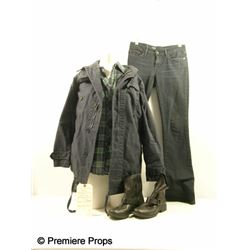 Red Sarah (Mary-Louise Parker) Movie Costumes