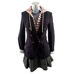 Middle School Jeanne (Isabela Moner) Movie Costumes