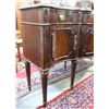Image 8 : Bernhardt Contemporary Dining Room Set