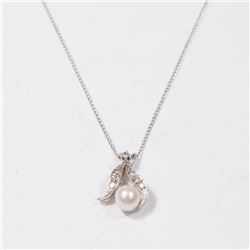 14K White Gold Diamond Necklace