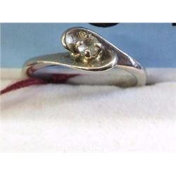 RING - 10K WHTIE GOLD WITH GEMSTONE - SZ 4.5 (1.9GM) - RETAIL ESTIMATE $350
