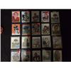 Image 1 : VINTAGE CLEVELAND BROWNS FOOTBALL TRADING CARDS LOT